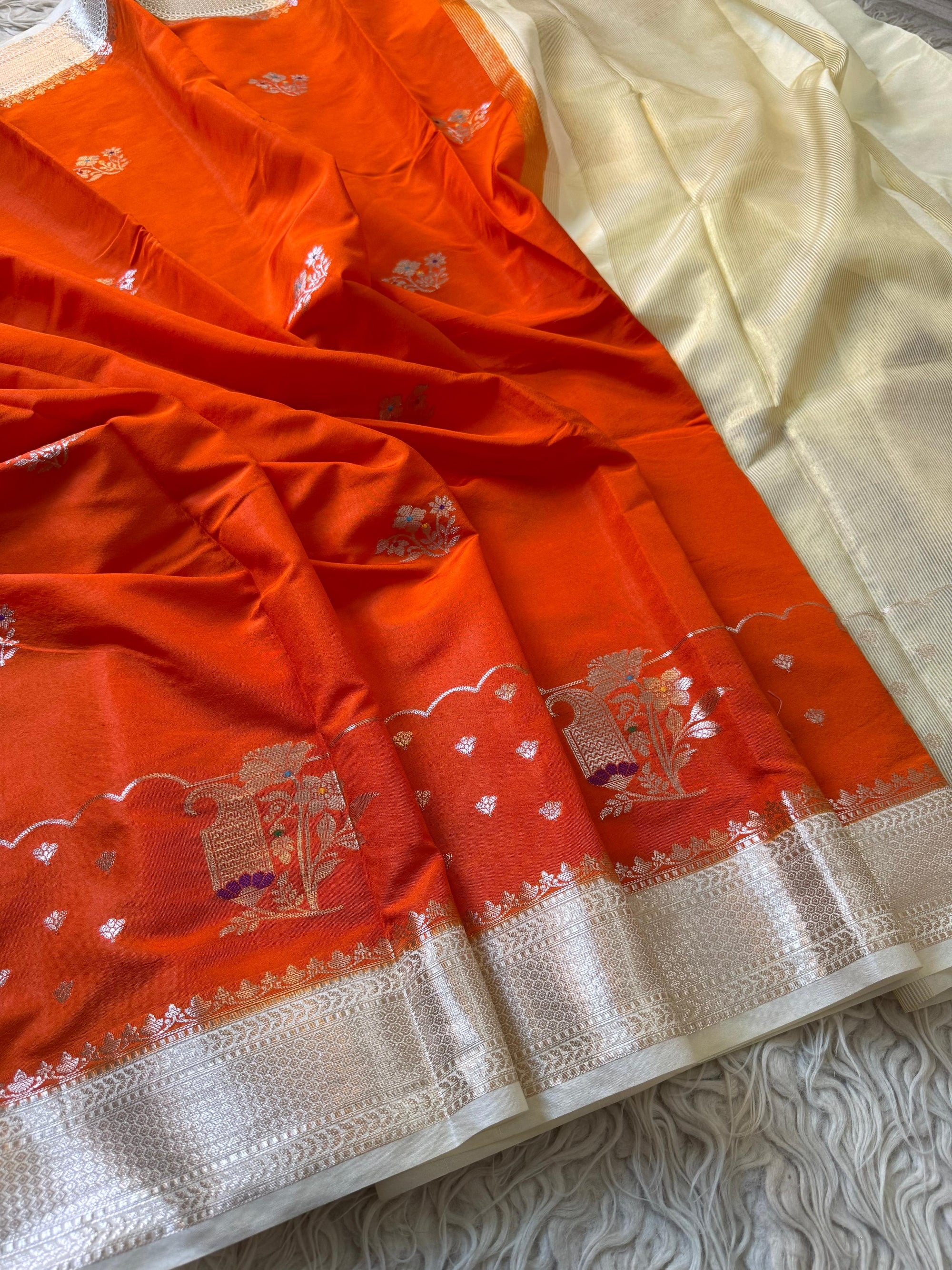 Banarasi Paper Silk Saree with Gold Zari Weaving