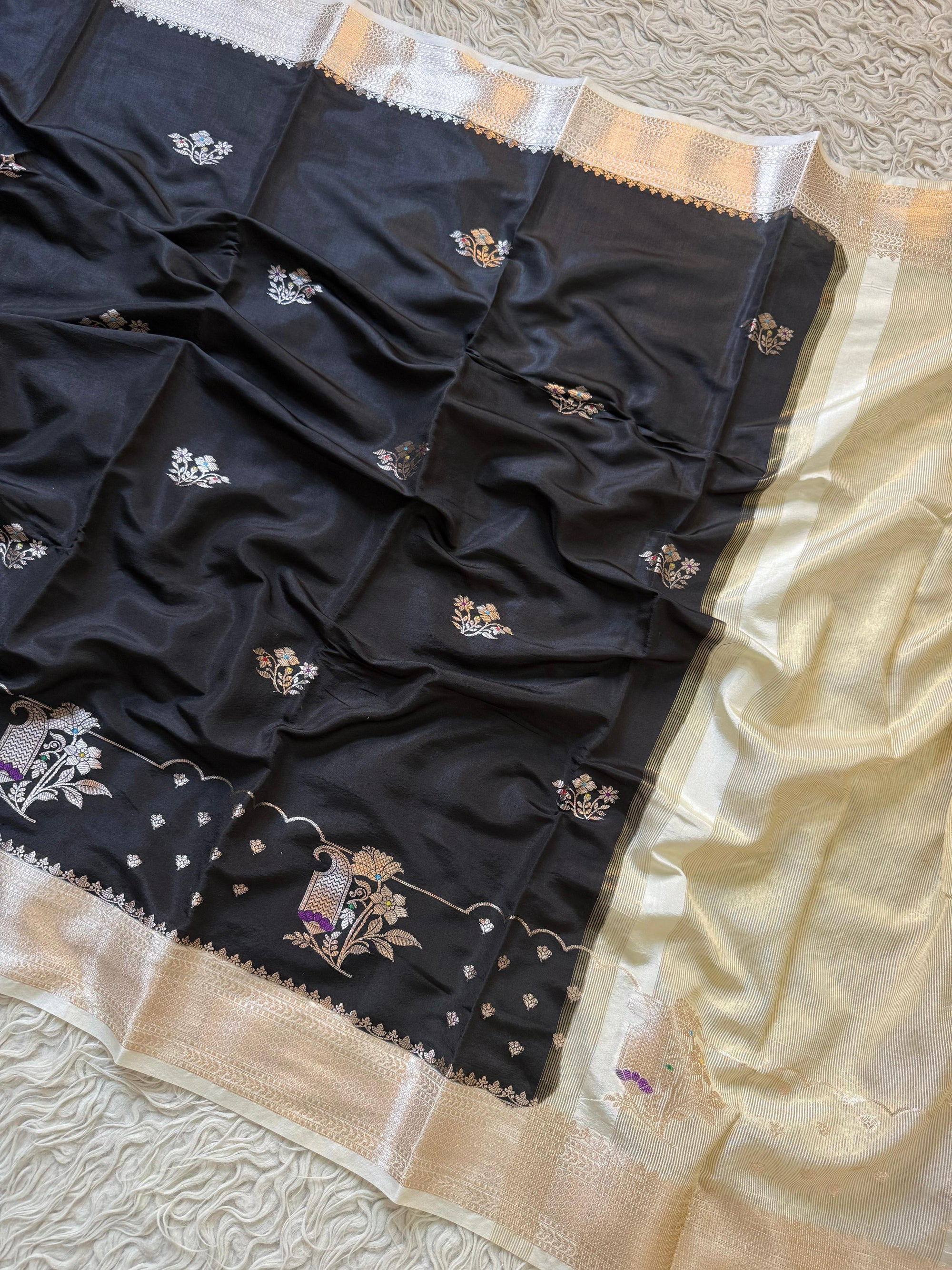 Banarasi Paper Silk Saree with Gold Zari Weaving