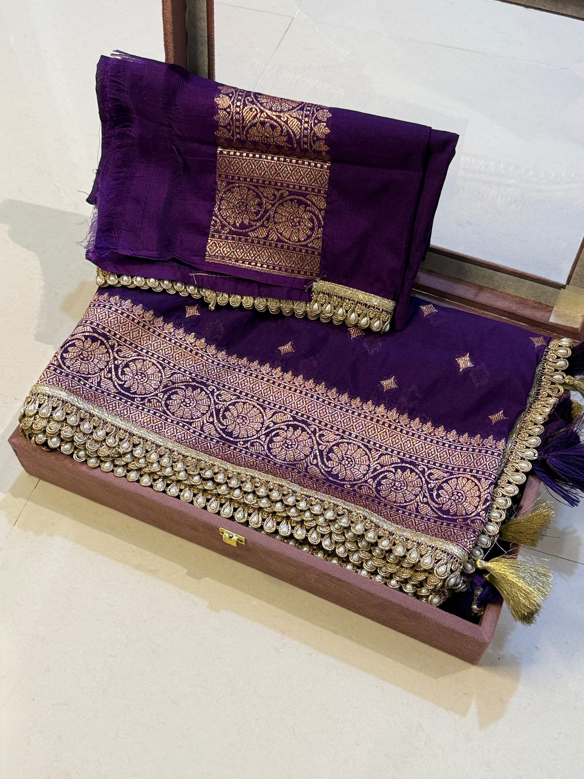 Handloom Banarasi Semi Khaddi Katan Soft Silk Saree with Pearl Lace border