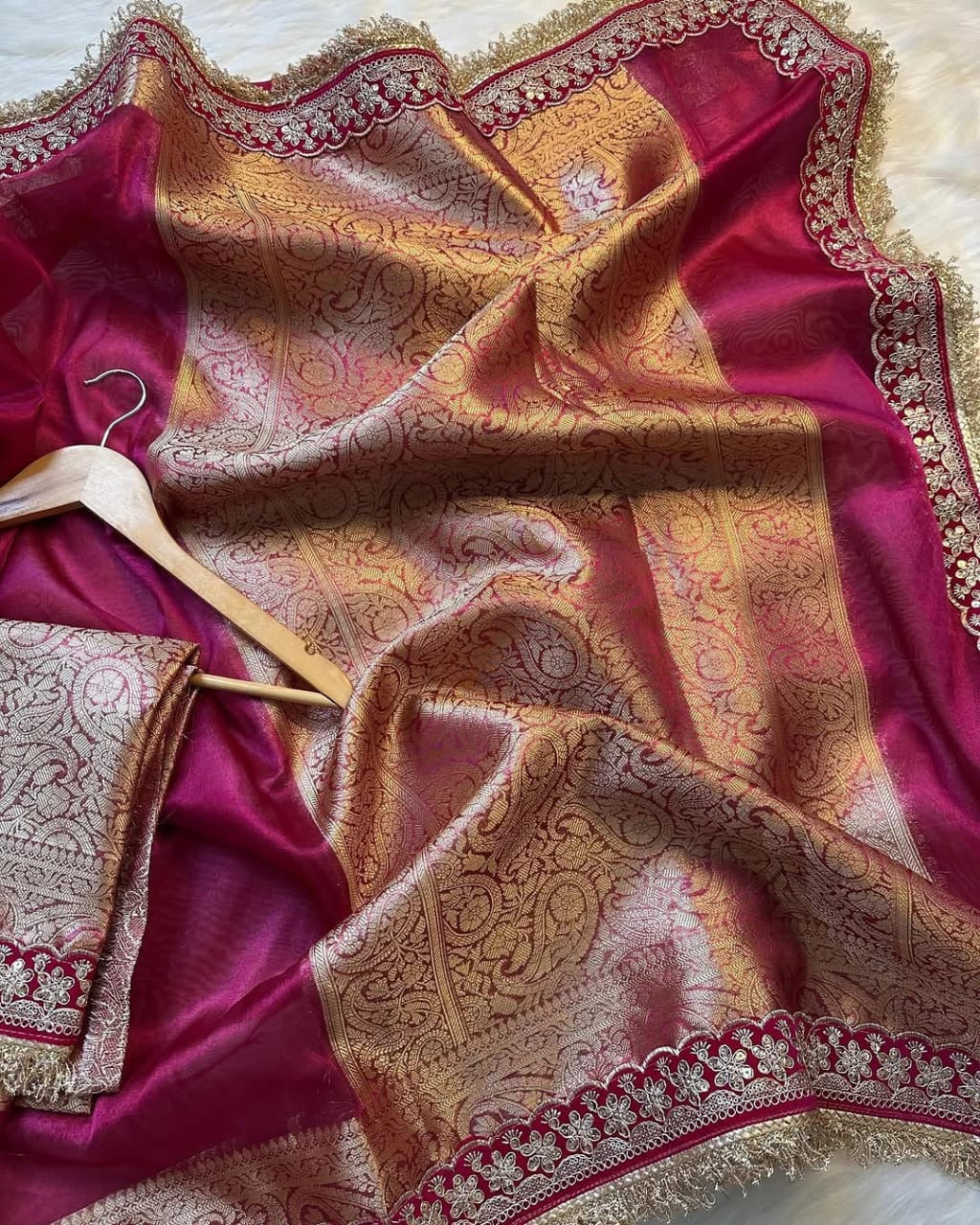 Banarasi Tissue Silk Saree with Velvet and Uljhi Lace Work