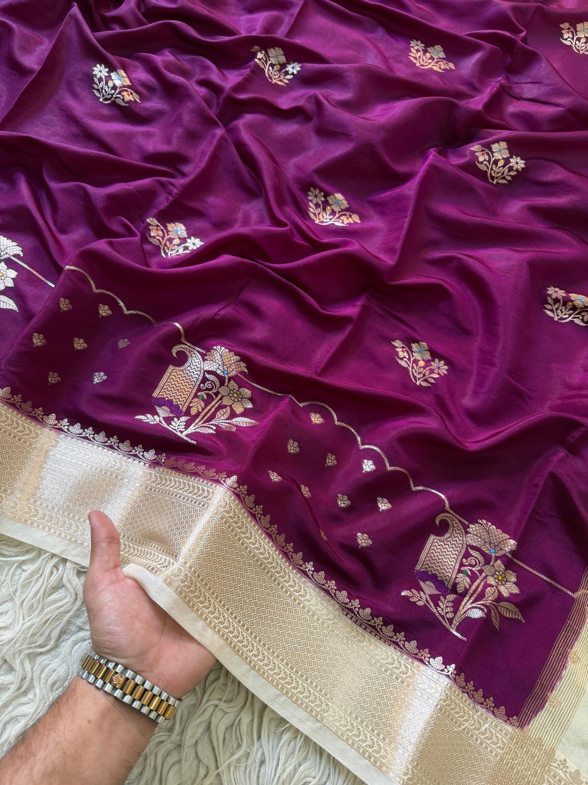 Banarasi Paper Silk Saree with Gold Zari Weaving