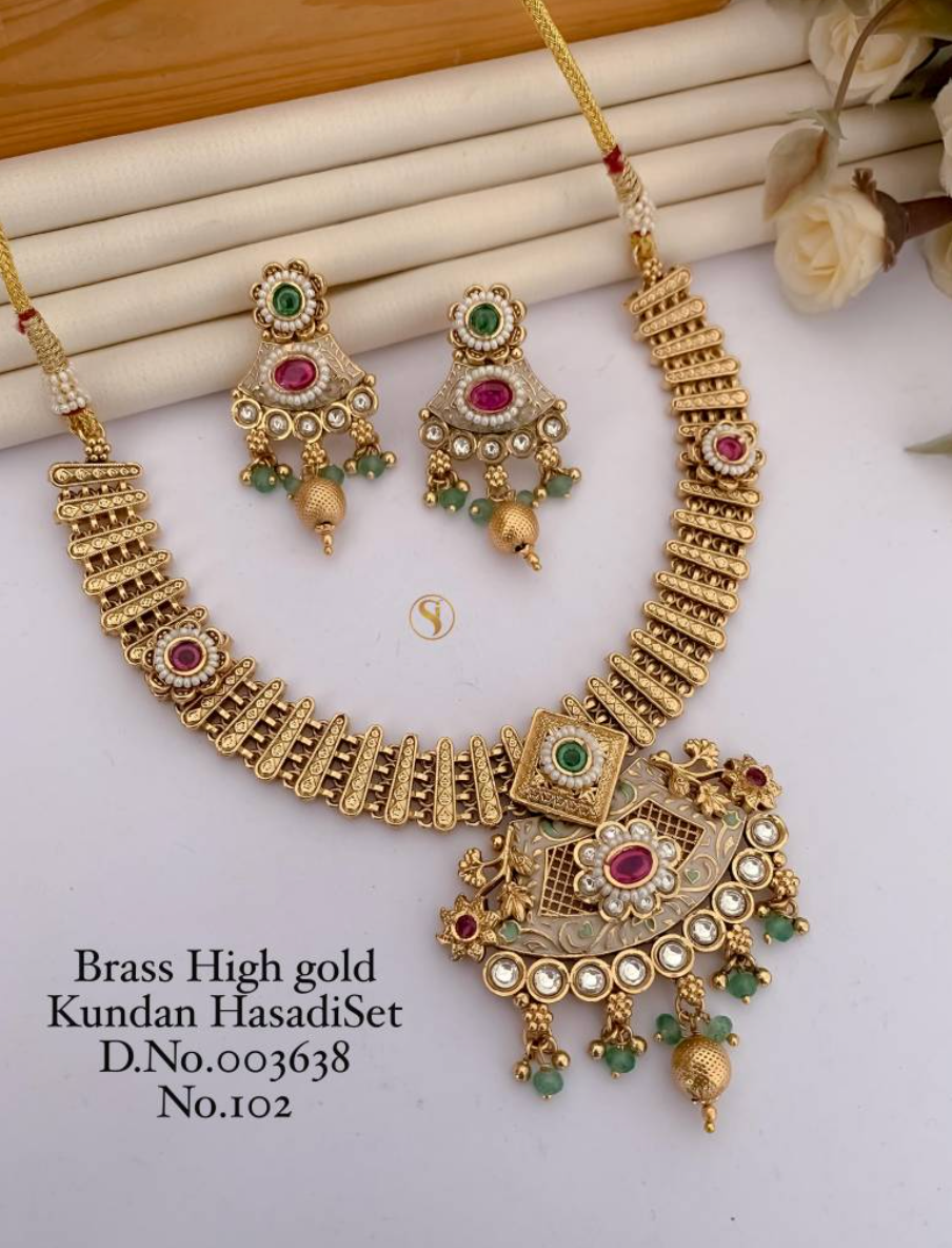 Brass High Gold Kundan Hasadi Set 3638