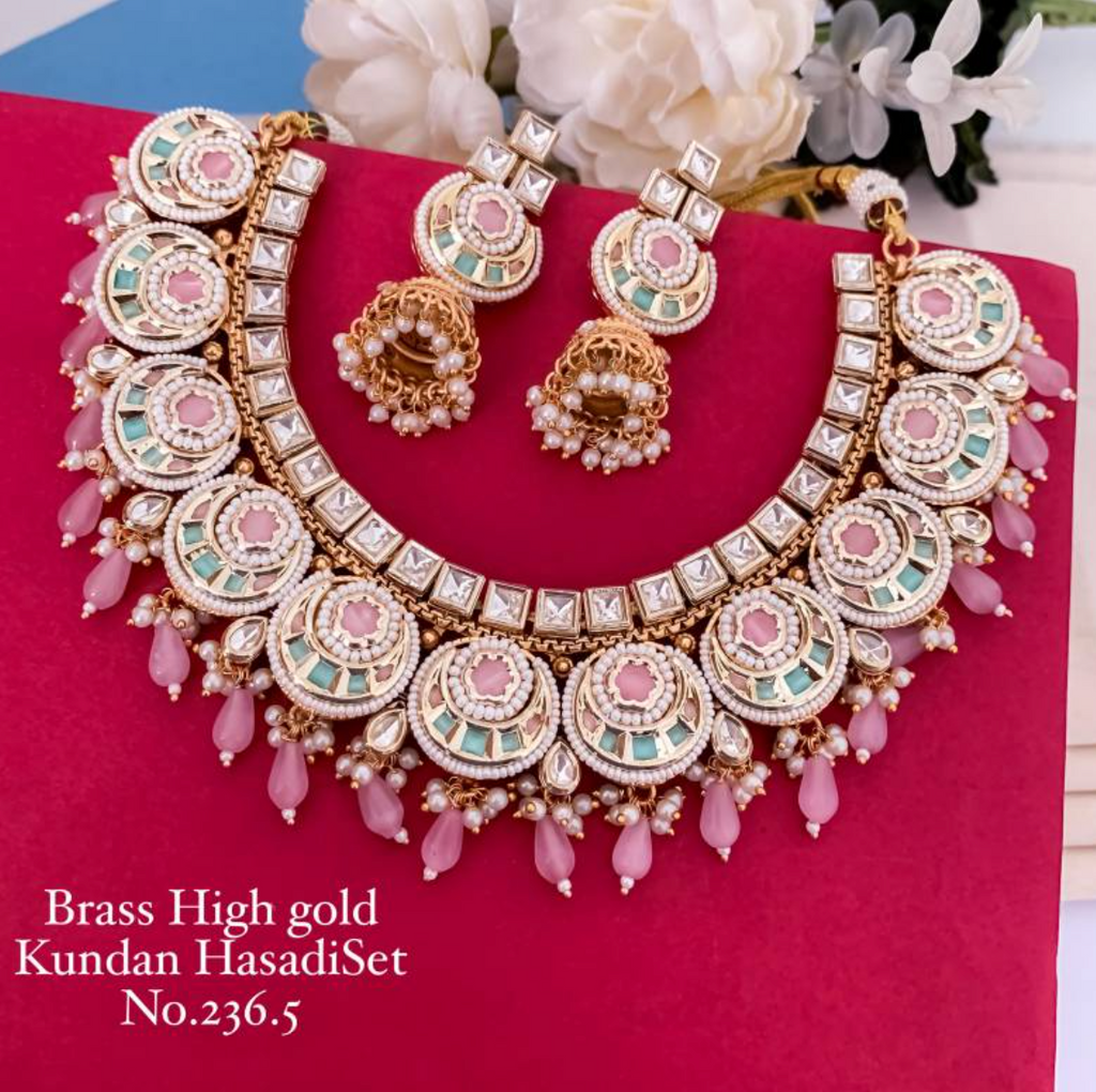 BH 236 Brass High Gold Kundan Hasadi Set